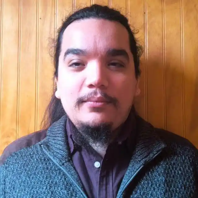 Bryan-Mora-Centro-Émpeiros-_640-x-640-px_-_2_ (1)